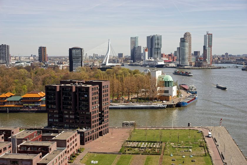 Rotterdam  – {source?html}