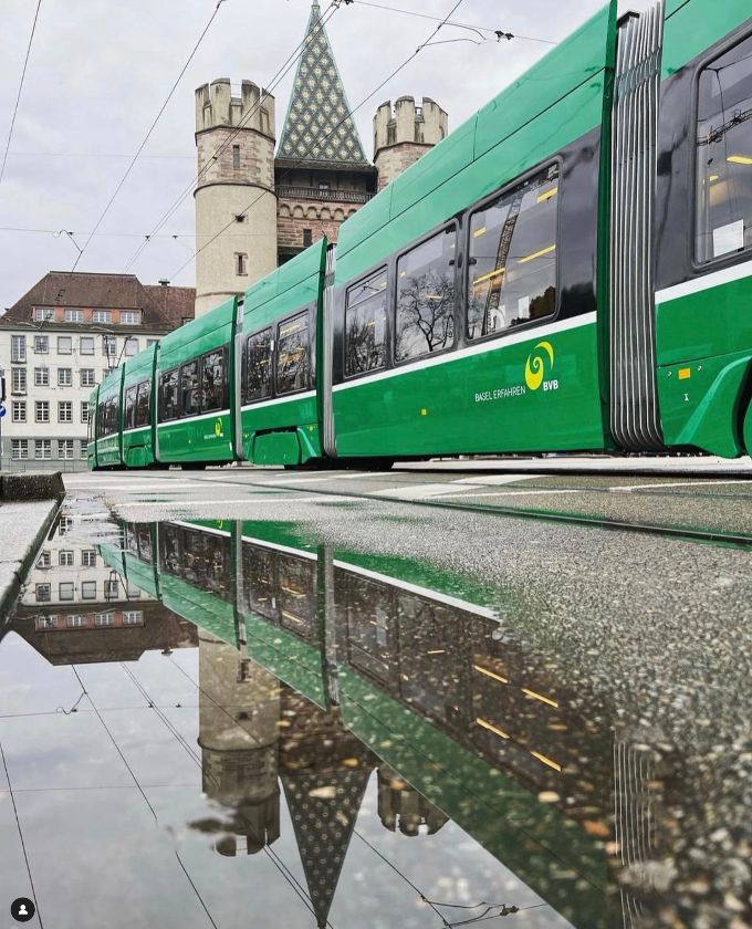 BVB-Tram am Spalentor – {source?html}
