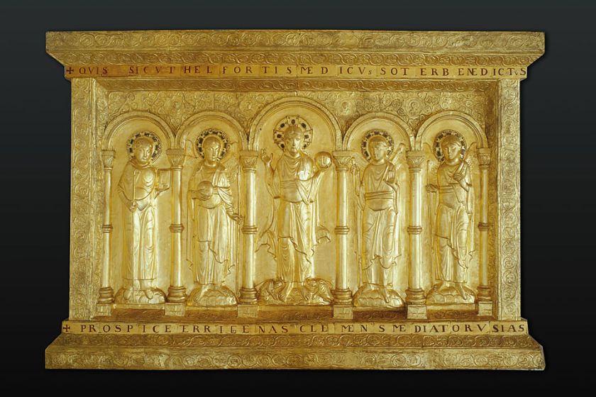 Eine von zwei Kopien in Basel: die goldene Altartafel aus dem Münsterschatz – {source?html}