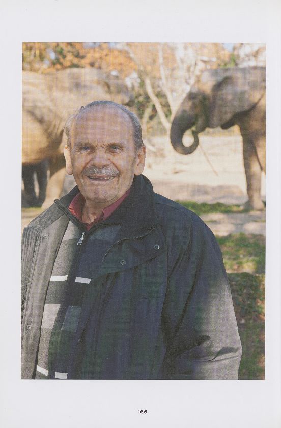 Werner Behrens – seit sechzig Jahren im Dienst der Basler Elefanten – Seite 1